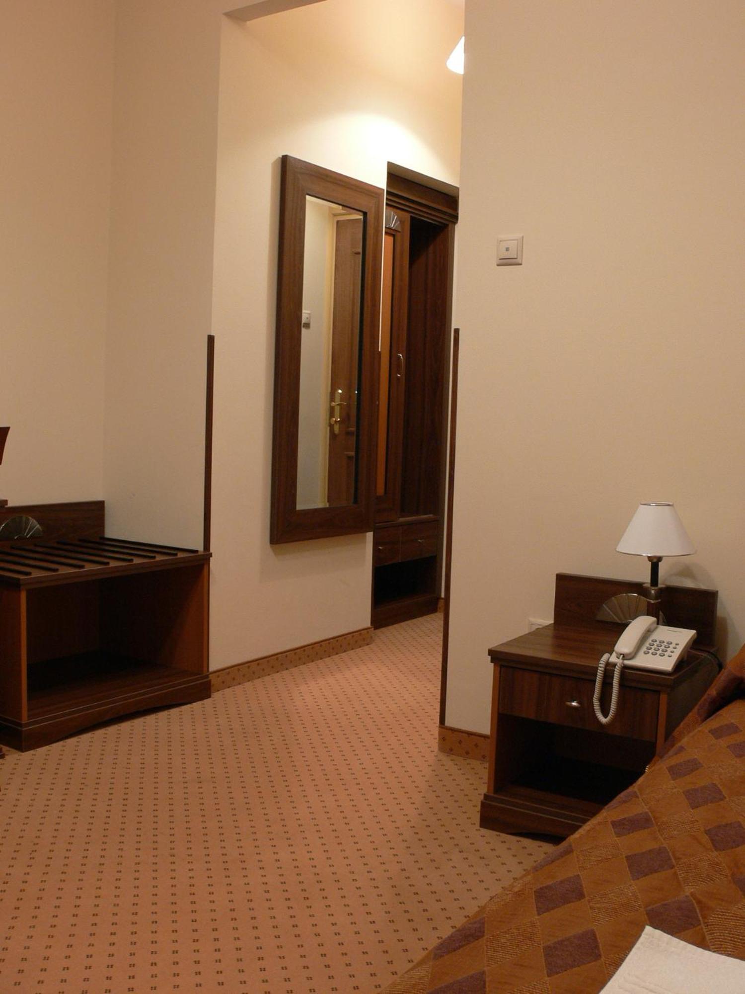 Oereg Miskolcz Hotel Extérieur photo